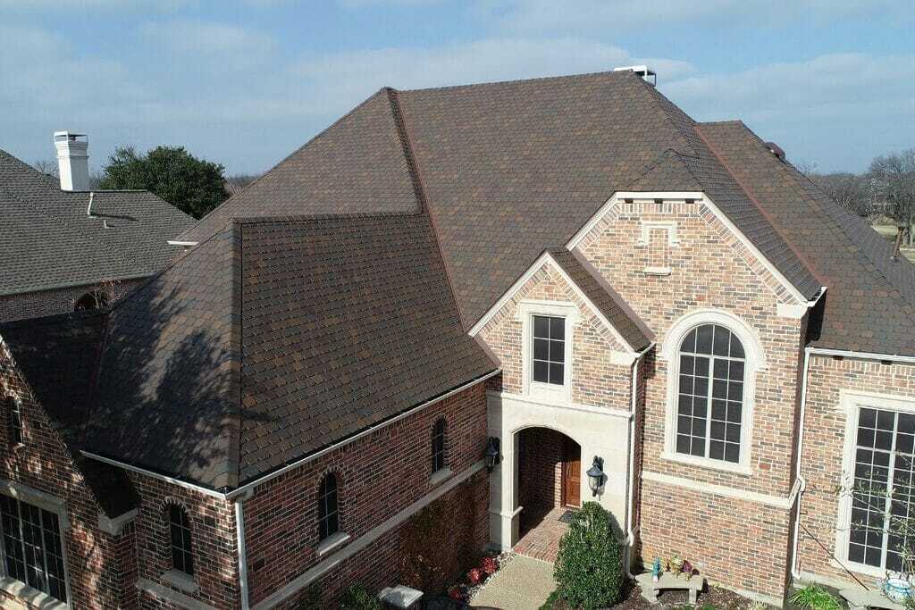 Dos and Don’ts of Replacing a Cedar Shake Roof With Asphalt Shingles 1 replacing cedar shake roof with asphalt shingles